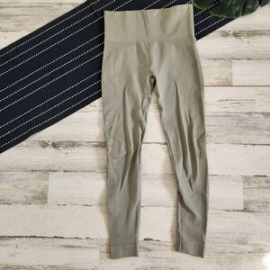 SET Active Scluptflex Seamless Leggings Sage Green Size Small